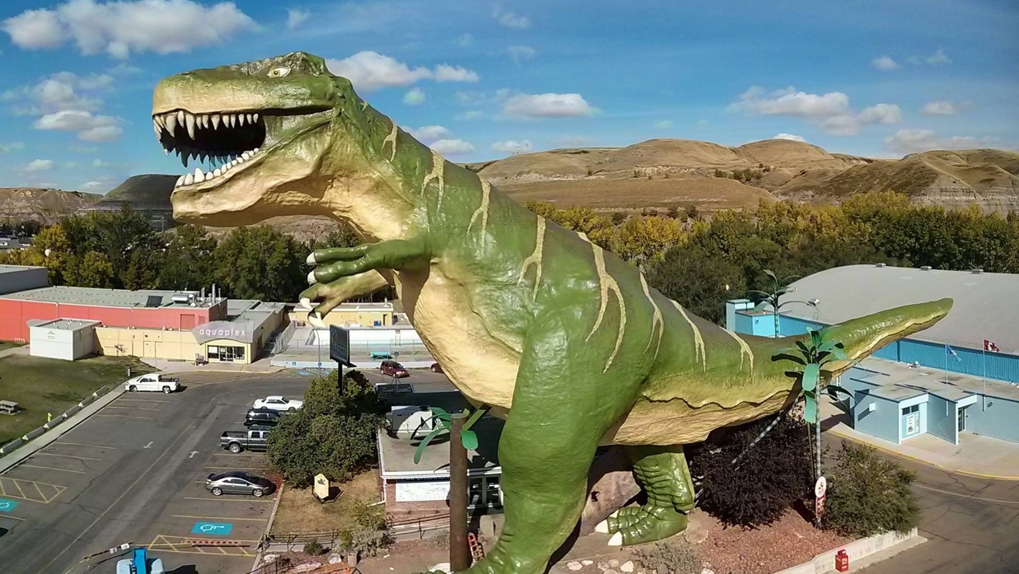 world-s-largest-dinosaur-getting-a-makeover-citynews-edmonton