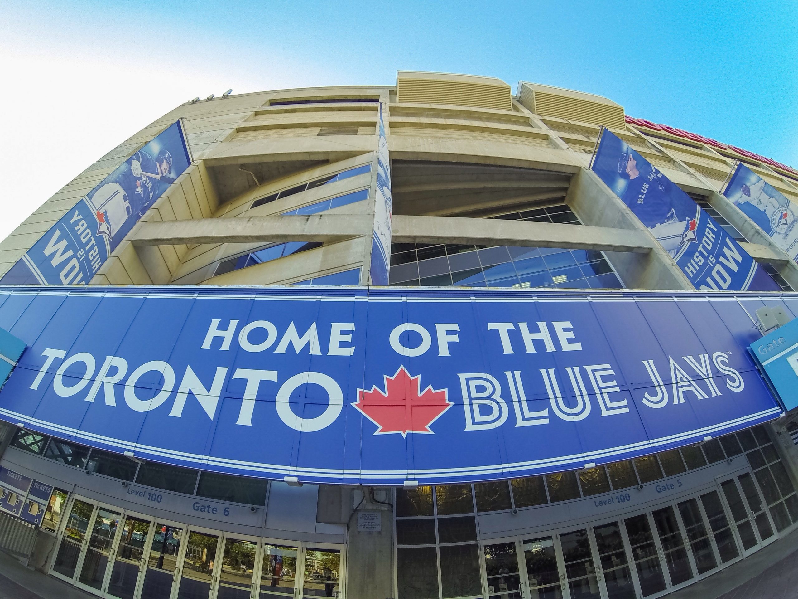 Rogers Centre to store 10M pounds of food for Food Banks Canada, News