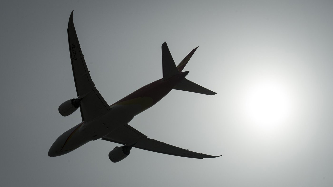 Ground operations resume following bomb threats at 6 Canadian airports, including Edmonton