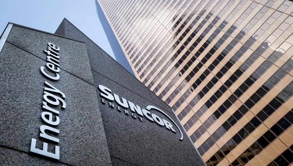 Suncor cuts production as wildfire burns out of control near Firebag oilsands site