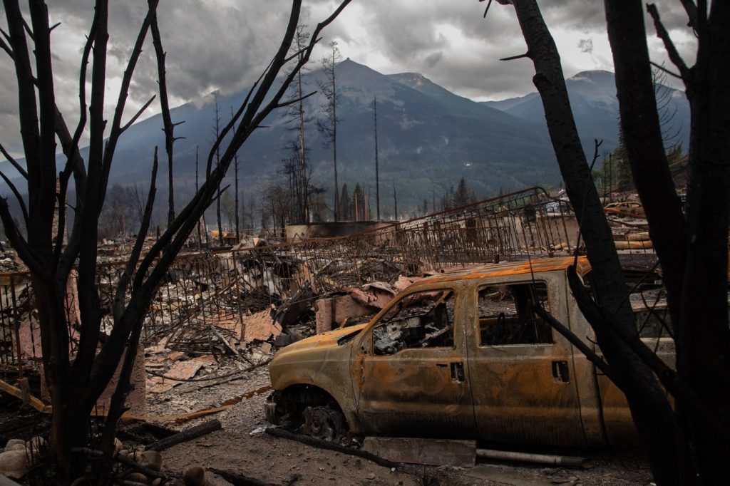 'New normal': Jasper wildfire evacuees can start returning to townsite on Friday