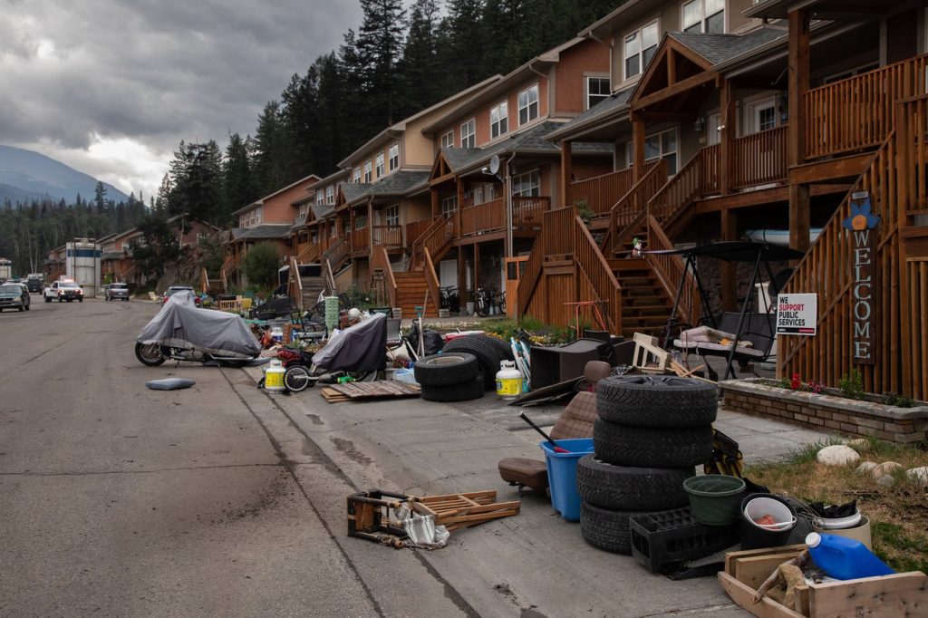 Jasper wildfire leaves hundreds of foreign workers scrambling to arrange work, homes