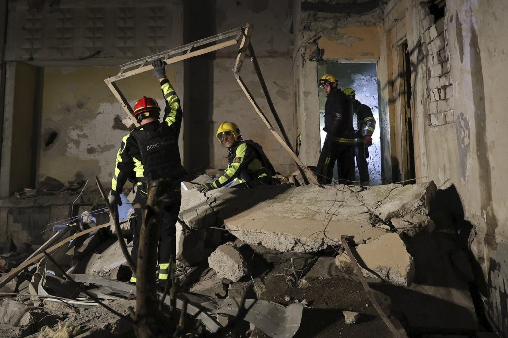 21 wounded after Russia strikes apartment buildings in Ukrainian city of Kharkiv