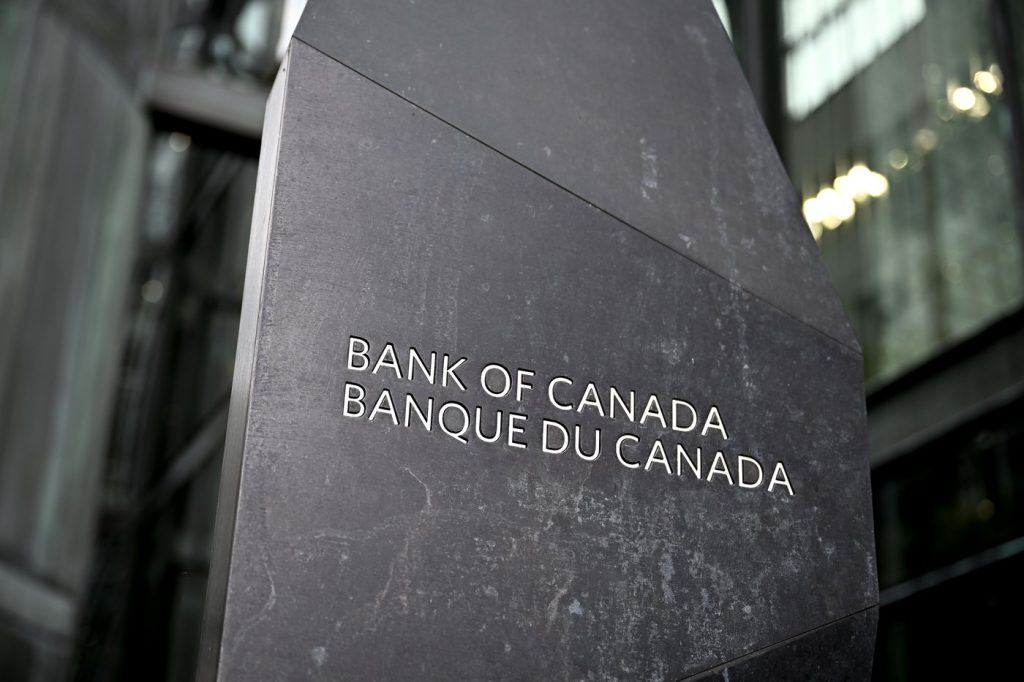 BoC sees growing risk that high rates may push inflation below 2%, summary suggests