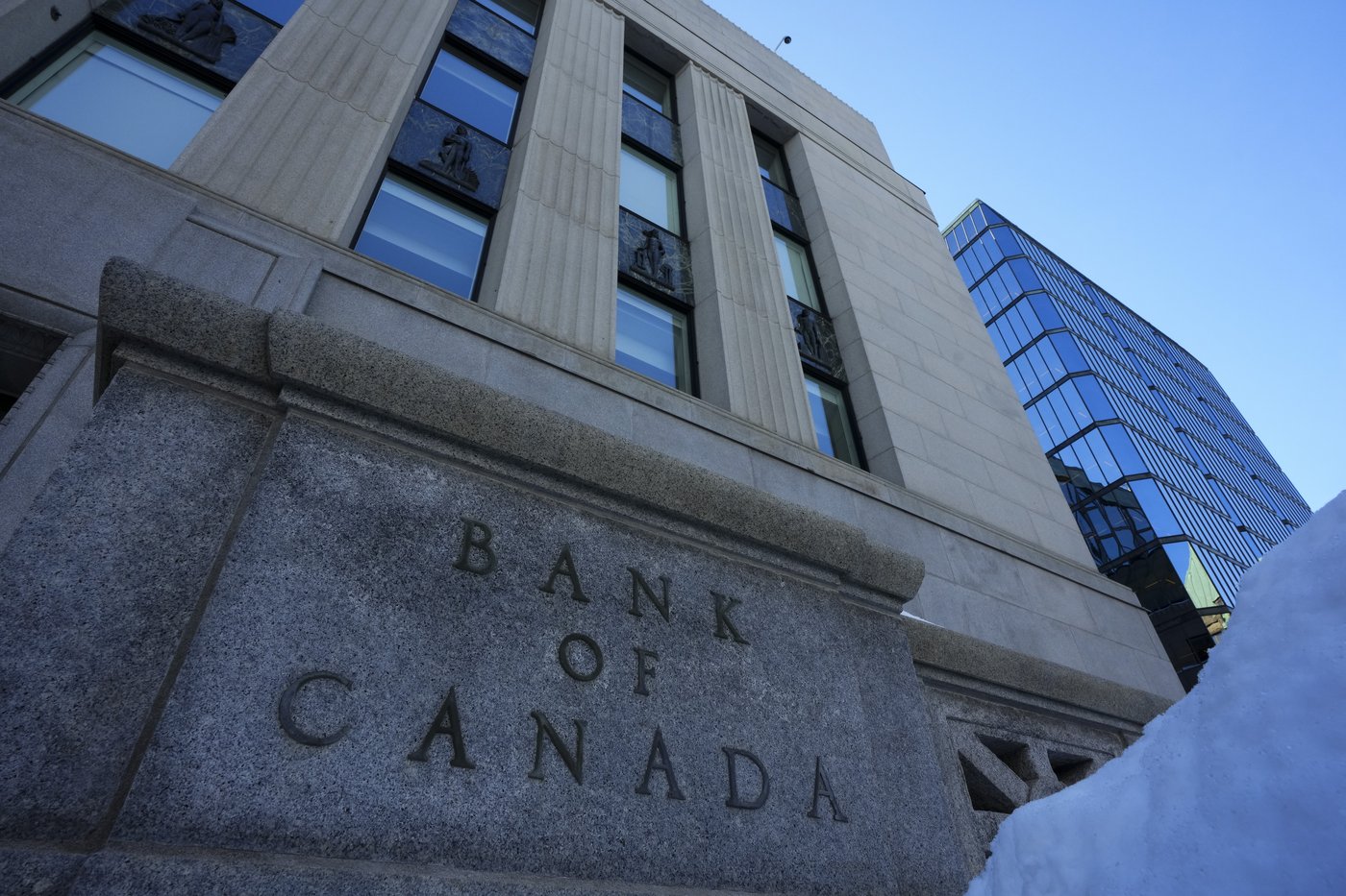 Bank of Canada leaves interest rate unchanged