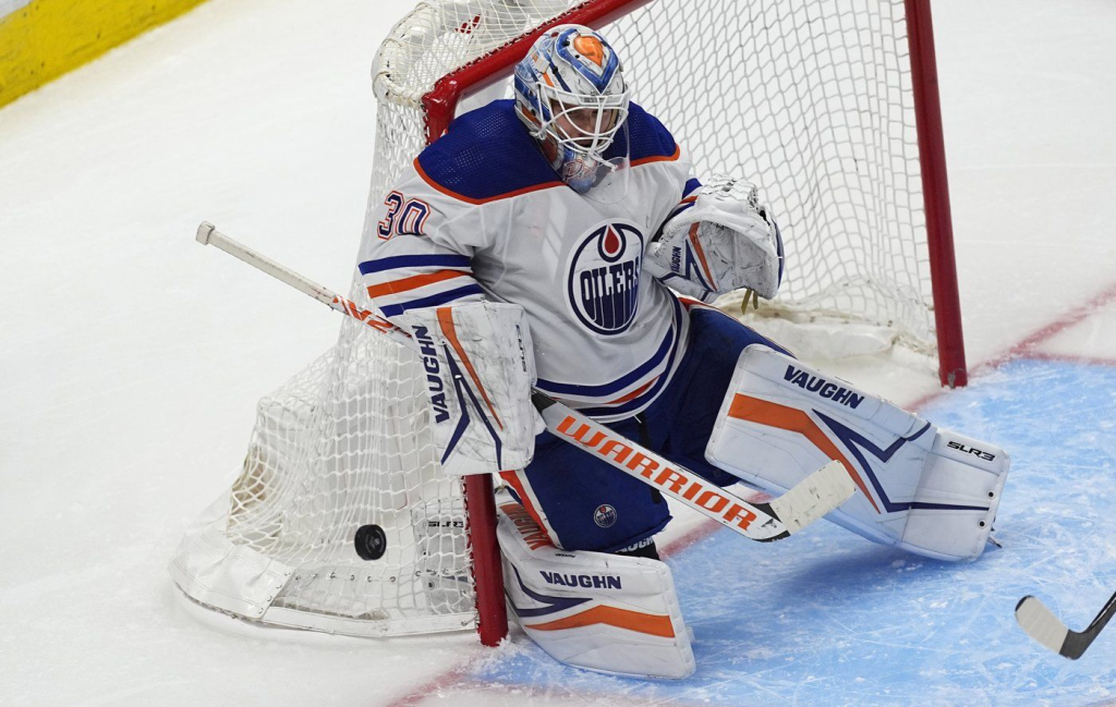 Oilers stick with Calvin Pickard for Game 5 vs. Canucks