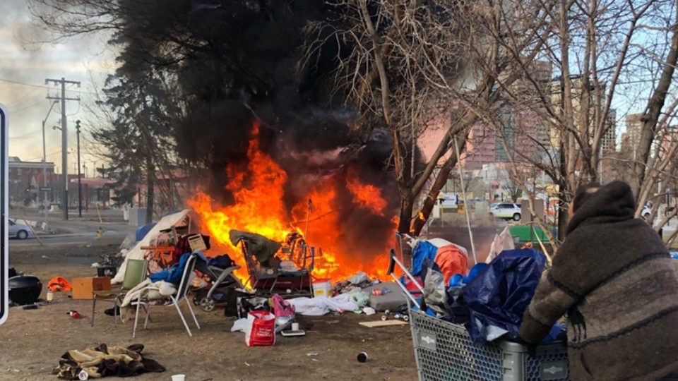 Edmonton police continue to see dangerous encampment fires