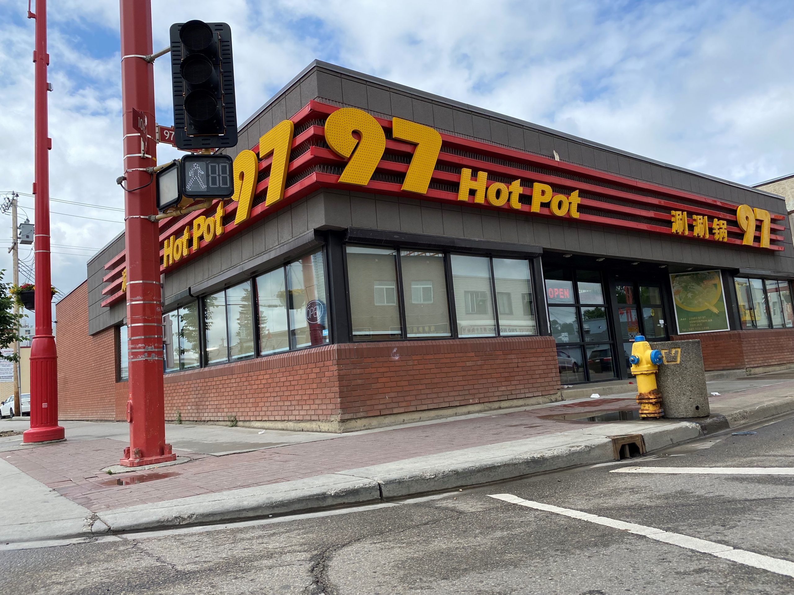 Edmonton's Chinatown losing business after killings, rise in crime