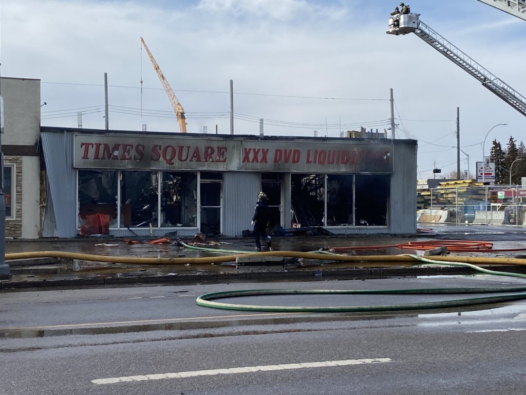 Edmonton firefighters battle early morning blaze at adult store