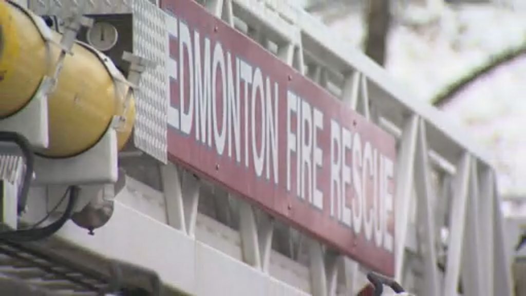 Edmonton firefighters battle apartment blaze in Elmwood