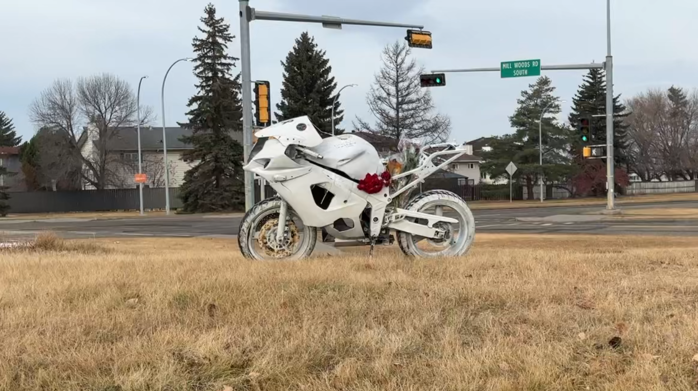 Edmonton ‘ghost bikes’ at risk of vanishing