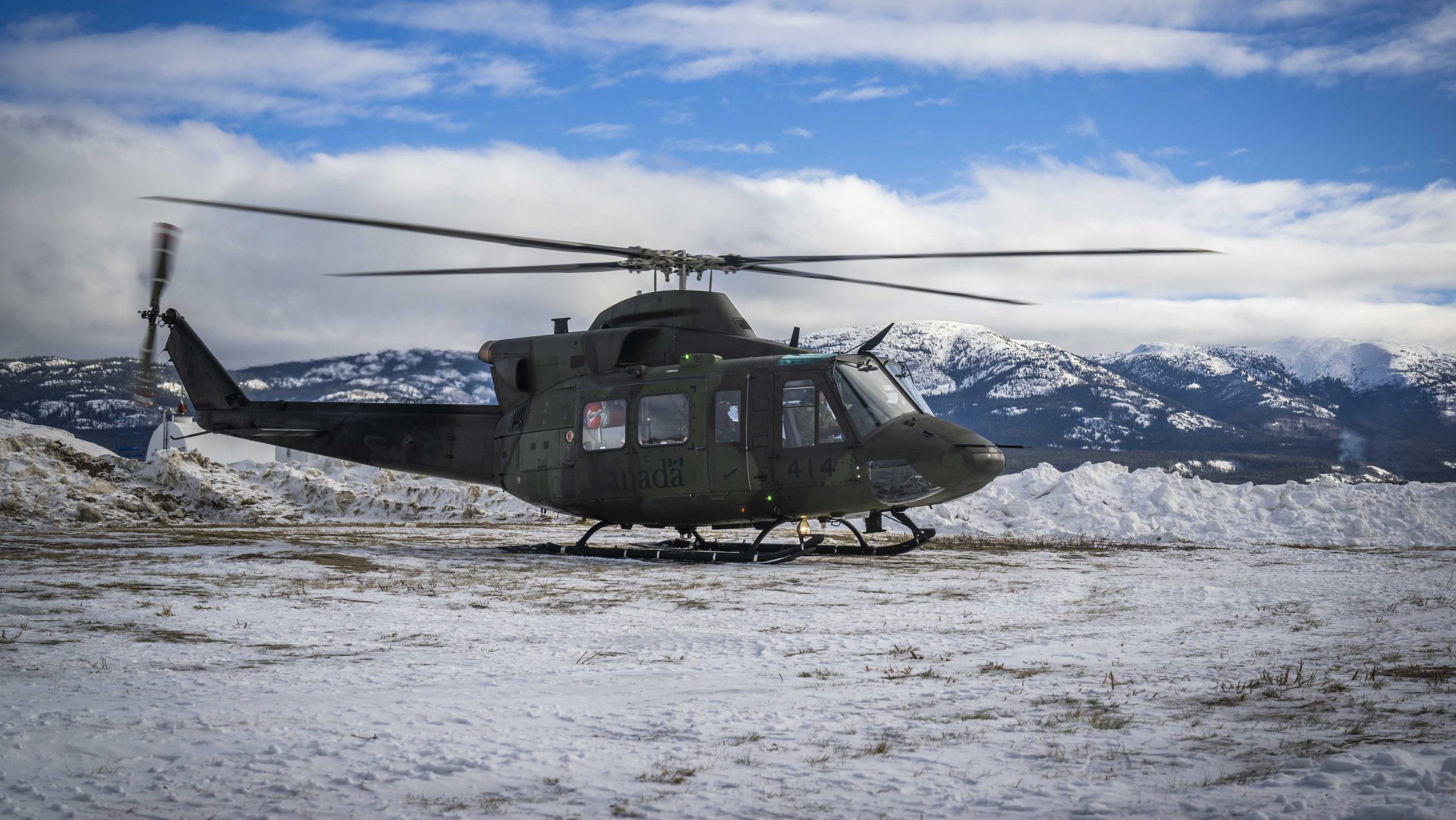 Military helicopters to fly from Edmonton to Alaska