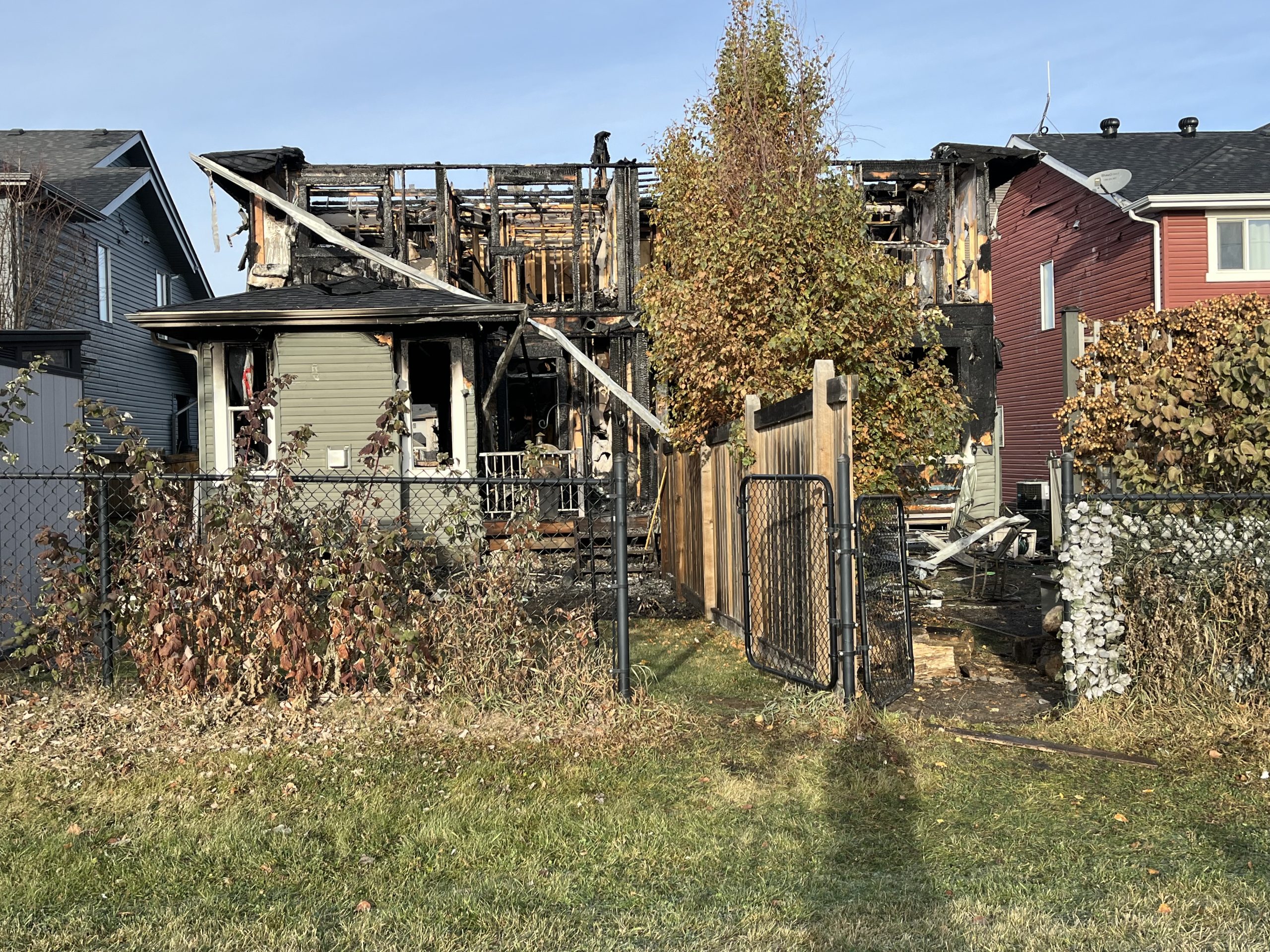 Home lost overnight in NW Edmonton fire - CityNews Edmonton