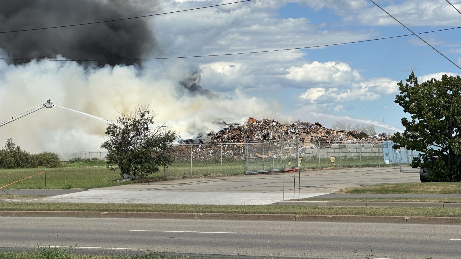 Crews working to put out industrial fire in southeast Edmonton