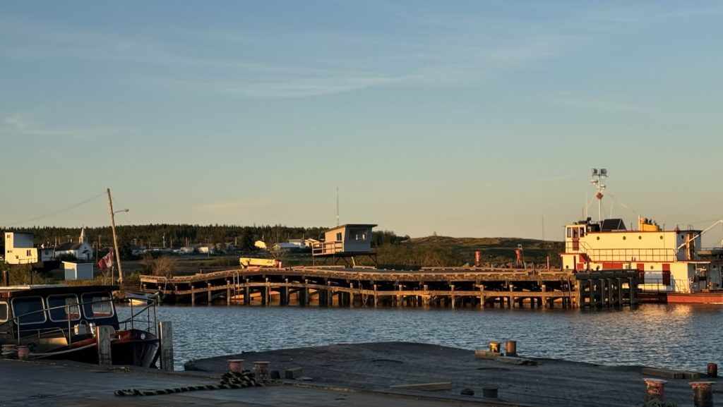 Fort Chipewyan leaders claim ‘environmental racism,’ alleging Ottawa withheld wharf contamination report