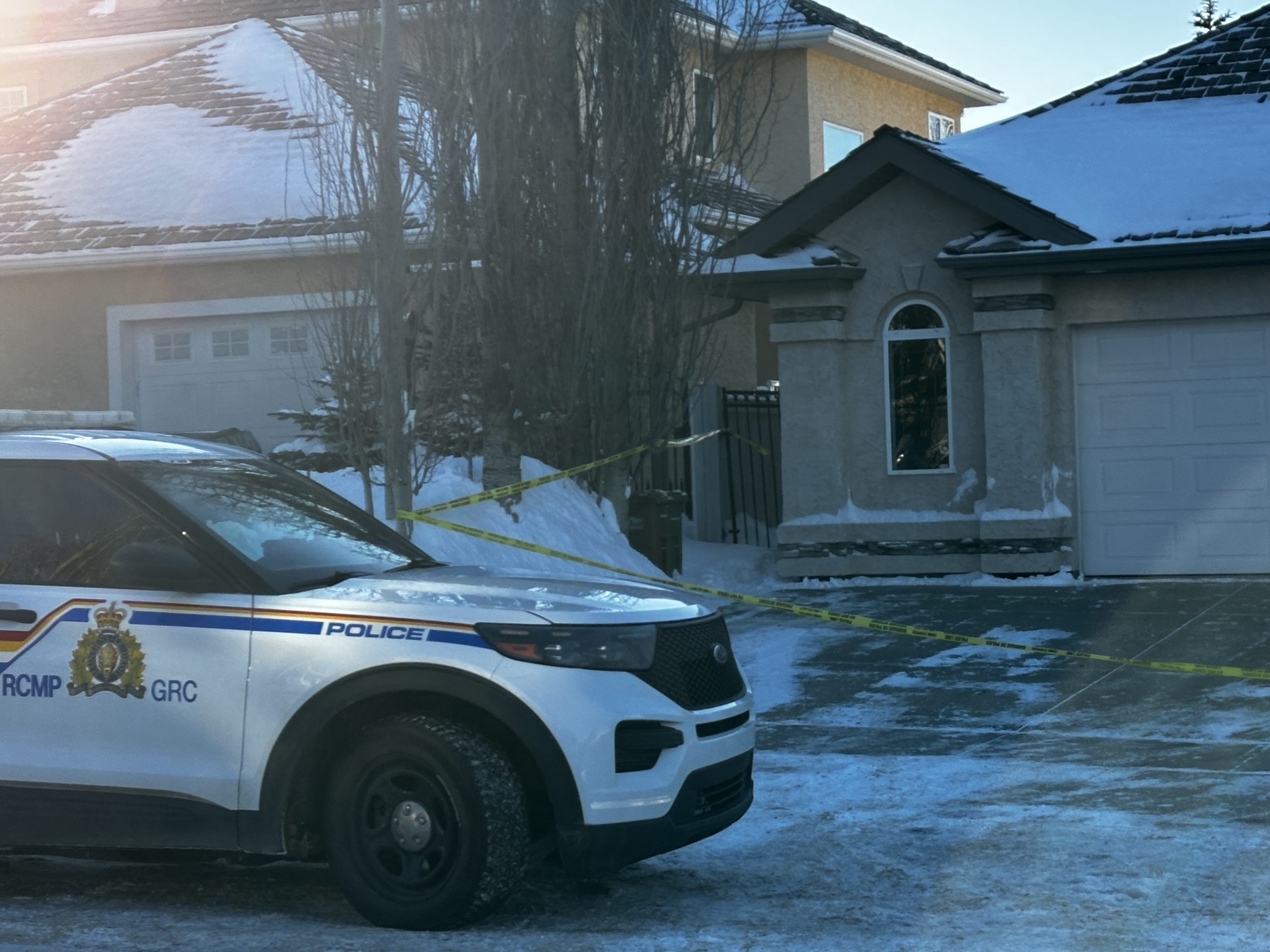 Body found after St. Albert house fire, homicide unit takes over