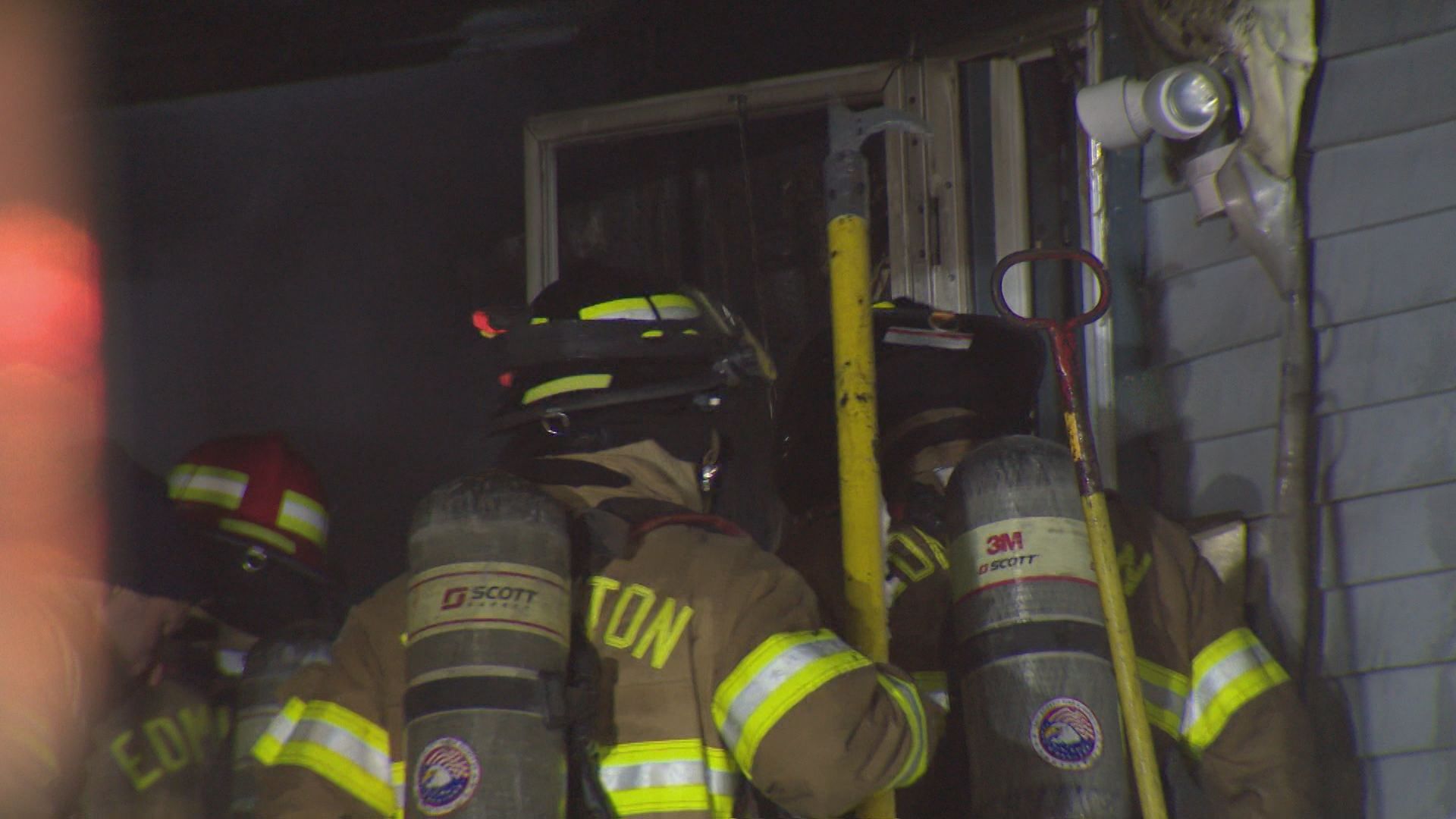No injuries reported in northeast Edmonton trailer fire