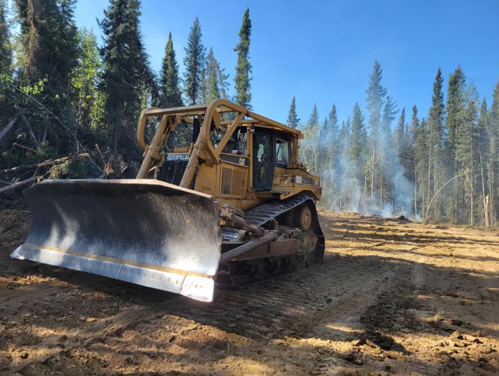 Massive wildfire jumps fireguard, approaches small northern Alberta ...