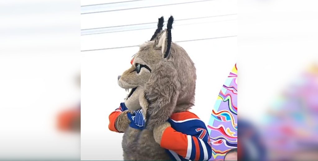 Oilers mascot unites MLAs at the Alberta Legislature