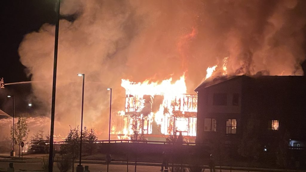 Firefighters battle massive blaze in south Edmonton, no injuries reported